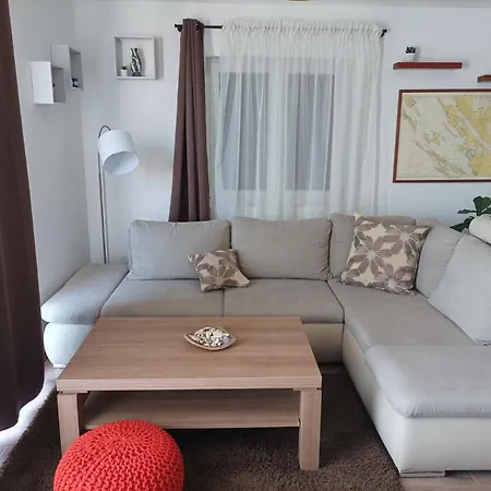 Apartman Periska * Vir