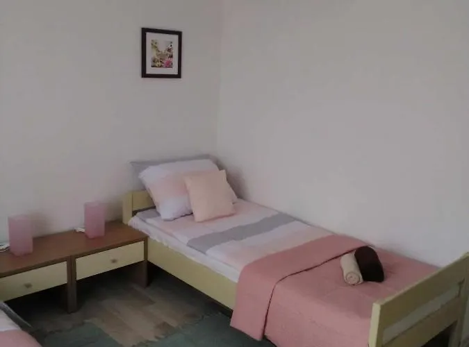 Апартаменты Periska *